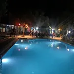 מלון Ali Baba 2*